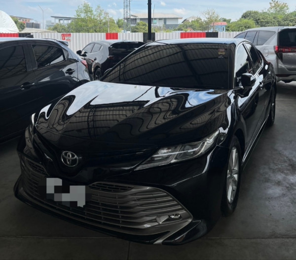 All new camry Rent a car with a driver for travel or business purposes in Bangkok and surrounding areas.    For 2-3 passengers:    Starts at 21 pi per hour